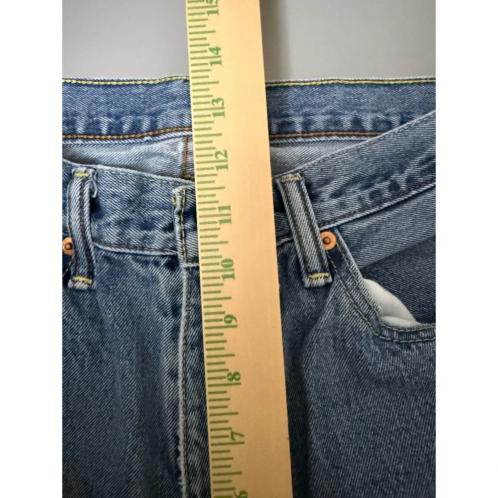 Levis 505 Regular Fit Straight Leg Light Wash Denim Jeans Mens 34x30 Blue